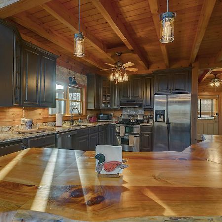 Blue Ridge Bliss- Spacious Cabin, Pets, Hot Tub! Buitenkant foto