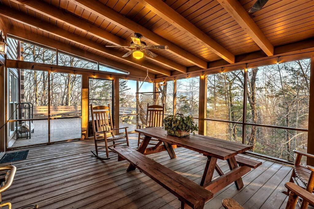 Blue Ridge Bliss- Spacious Cabin, Pets, Hot Tub! Buitenkant foto