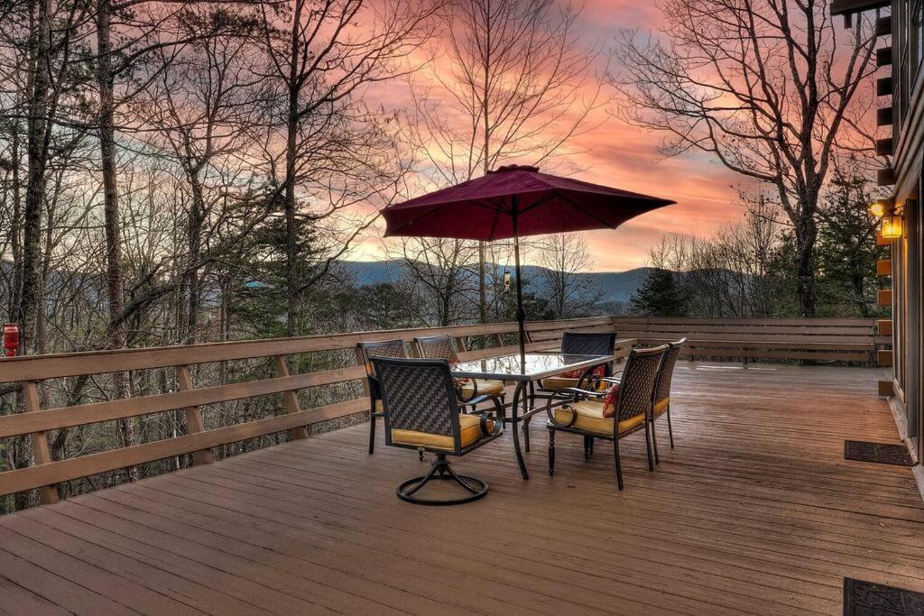 Blue Ridge Bliss- Spacious Cabin, Pets, Hot Tub! Buitenkant foto