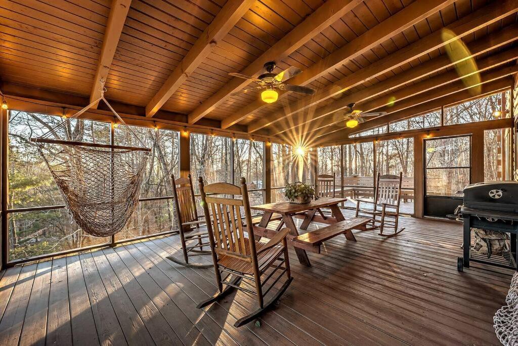 Blue Ridge Bliss- Spacious Cabin, Pets, Hot Tub! Buitenkant foto