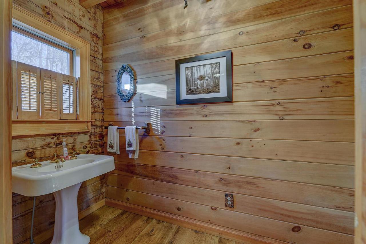 Blue Ridge Bliss- Spacious Cabin, Pets, Hot Tub! Buitenkant foto