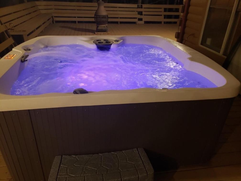 Blue Ridge Bliss- Spacious Cabin, Pets, Hot Tub! Buitenkant foto